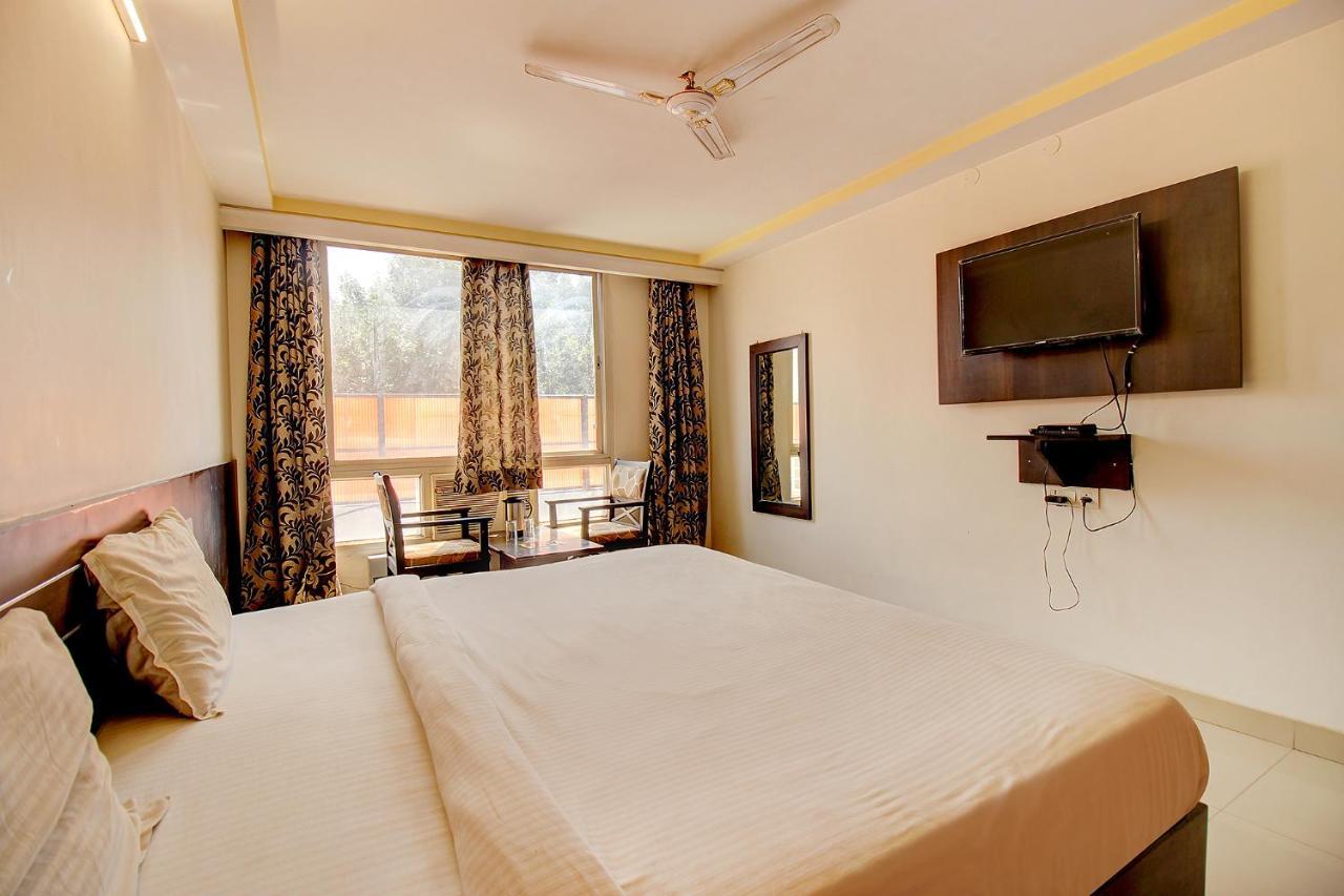 Fabhotel Ps Grand Lucknow Zewnętrze zdjęcie
