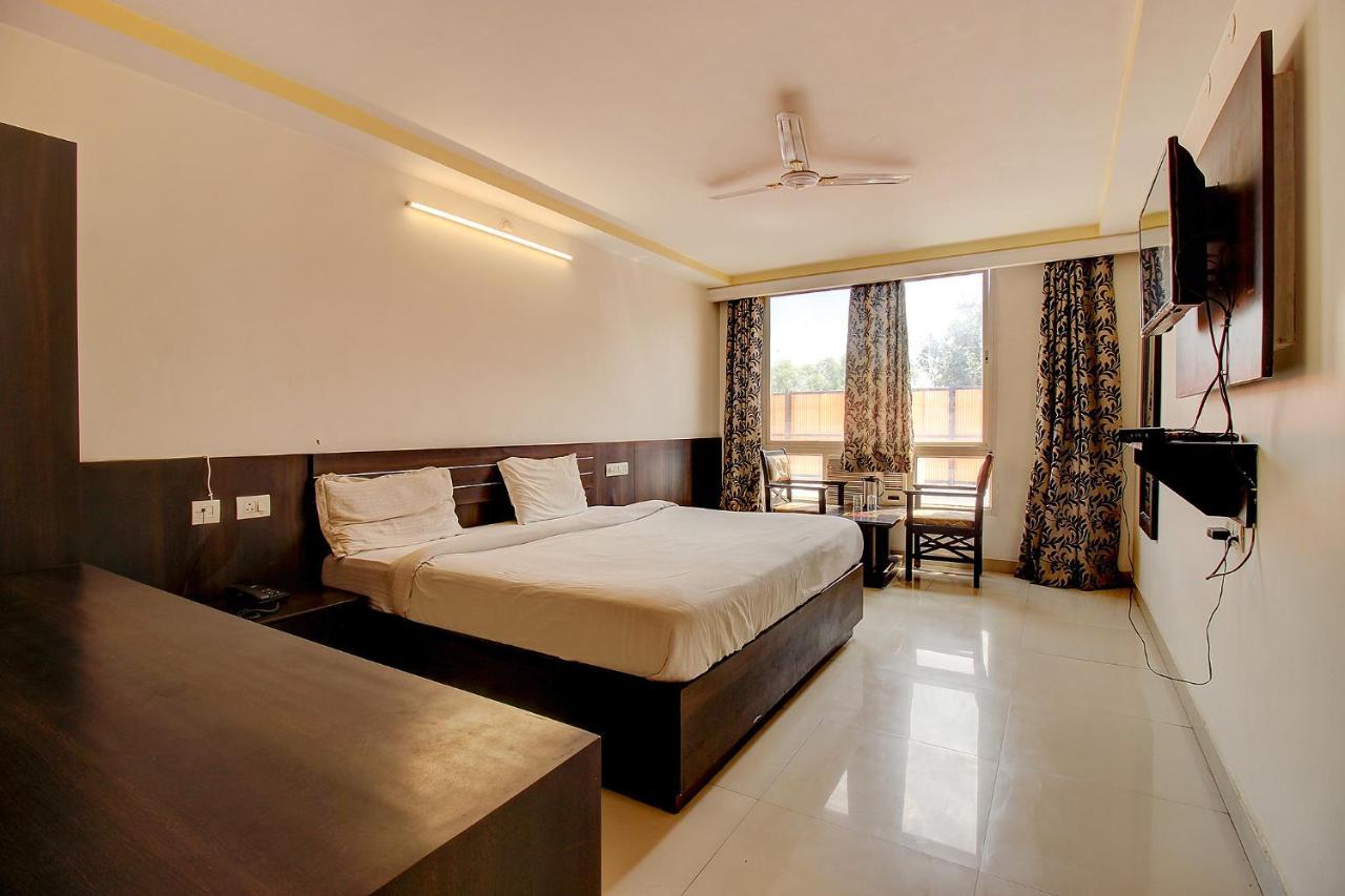 Fabhotel Ps Grand Lucknow Zewnętrze zdjęcie